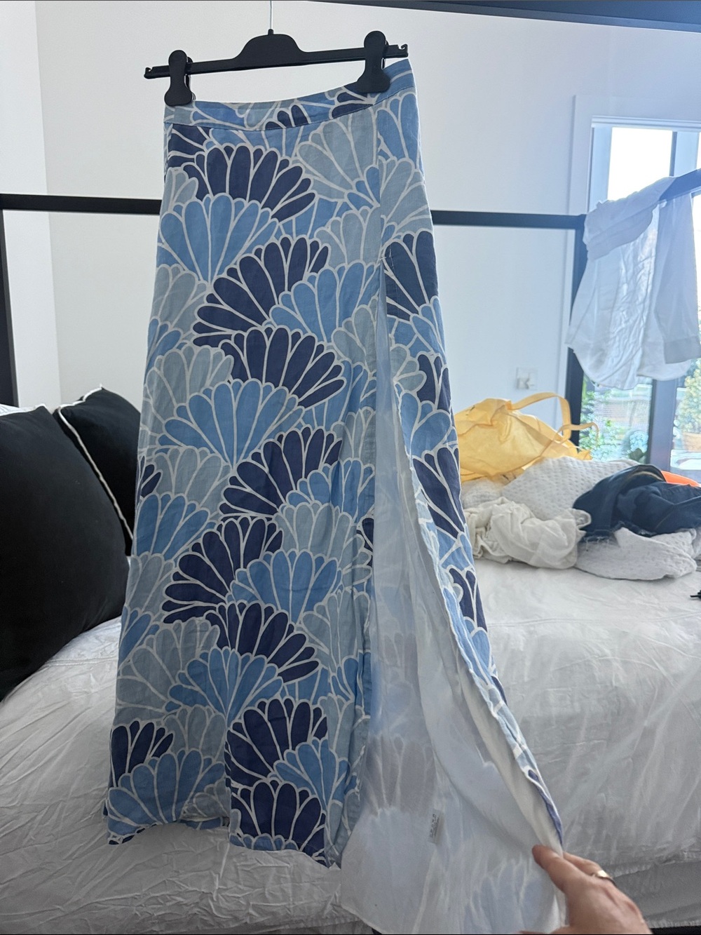 Island Company Blue Fan-Print A-Line Maxi Skirt